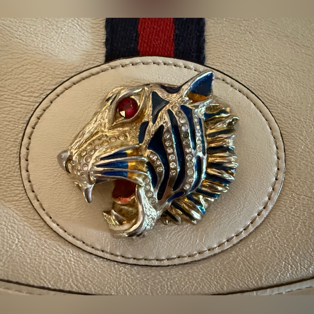 Gucci Small Linea Rajah Leather Shoulder Bag - Picture 2 of 12